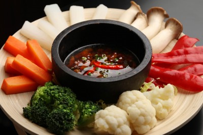 『コークエッ ベトナム風甘辛たれで食べる温野菜』